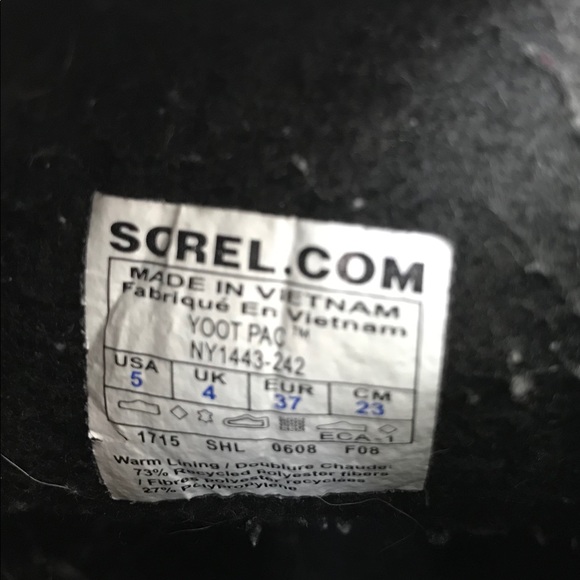 Sorel: waterproof plaid “Yoot Pac” boots (5) - Picture 9 of 11